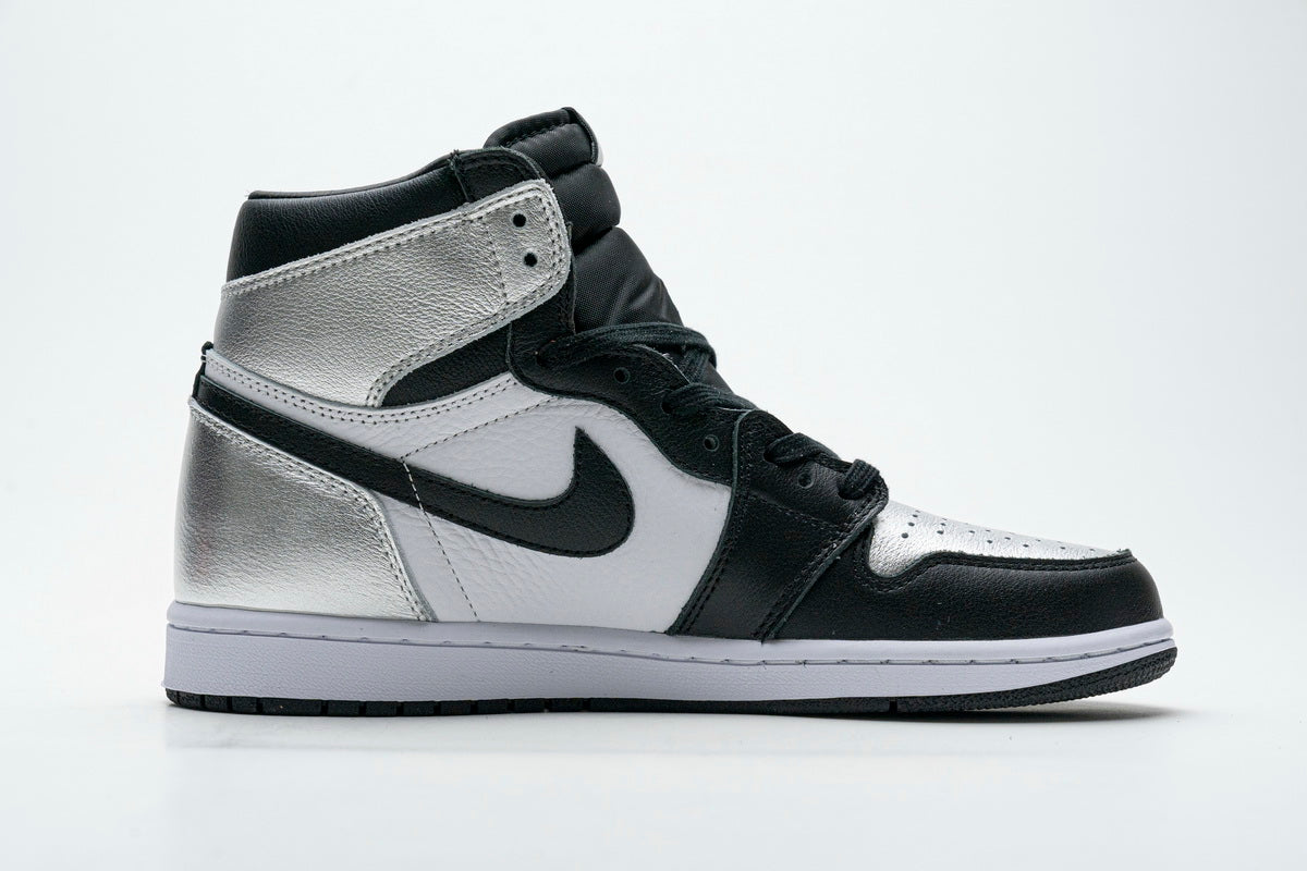 Jordan 1 Retro High Silver Toe - Icy Clothes Ro