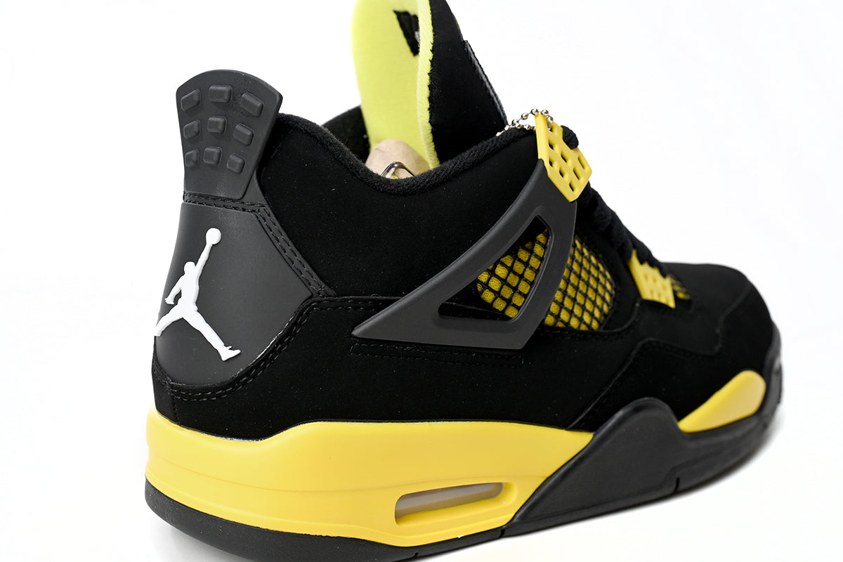 Jordan 4 Retro Thunder - Icy Clothes Ro