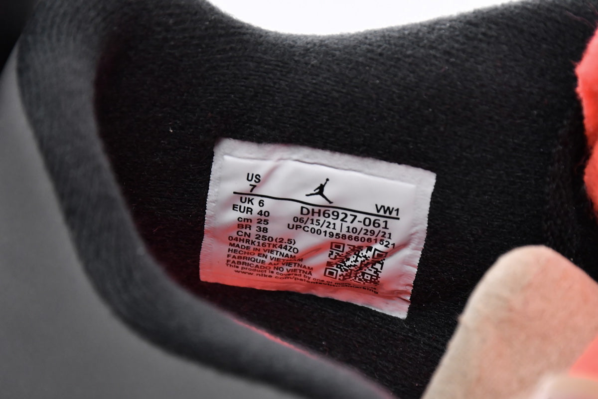 Jordan 4 Retro Infrared - Icy Clothes Ro
