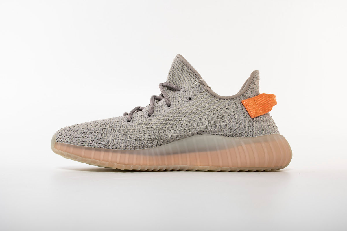 Yeezy 350 V2 TRFRM - Icy Clothes Ro