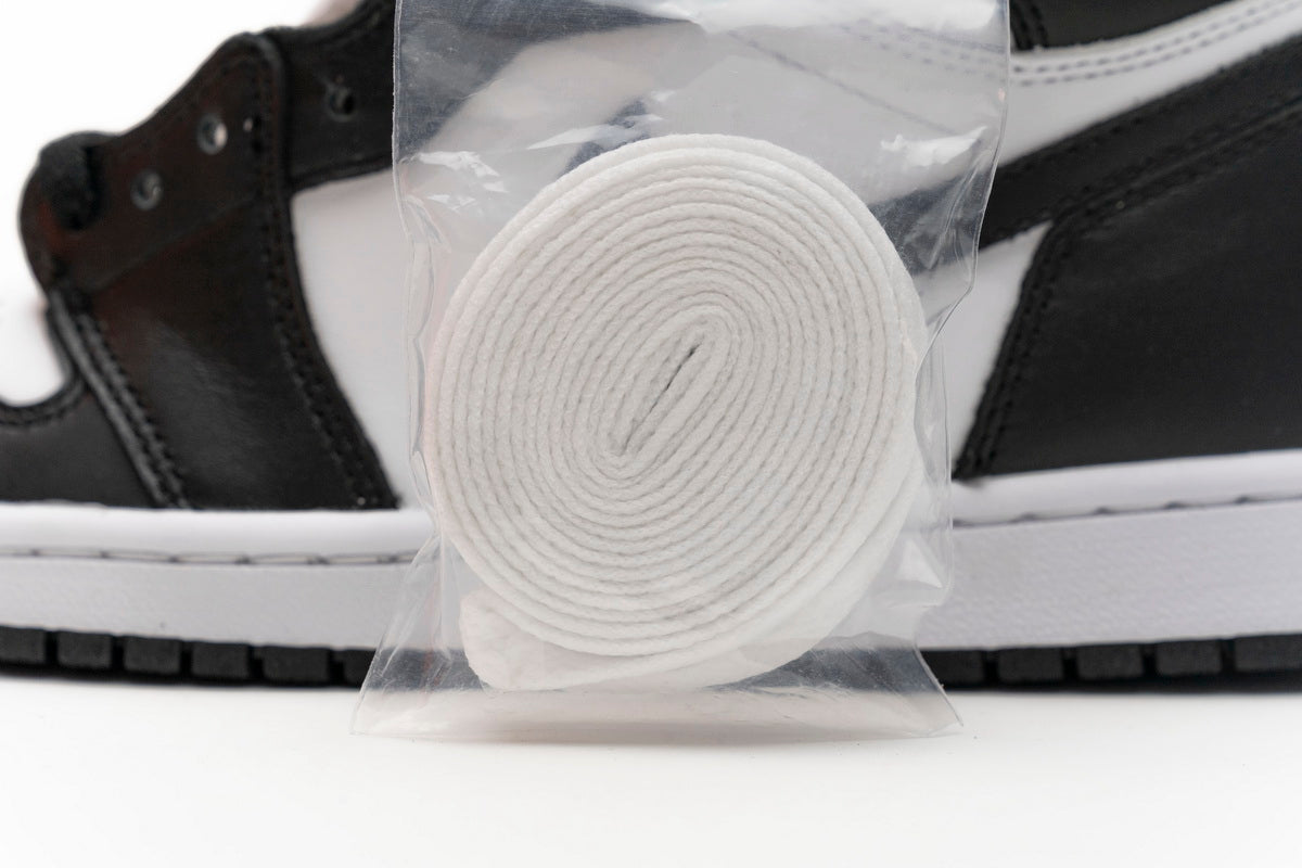 Jordan 1 Retro Black White - Icy Clothes Ro