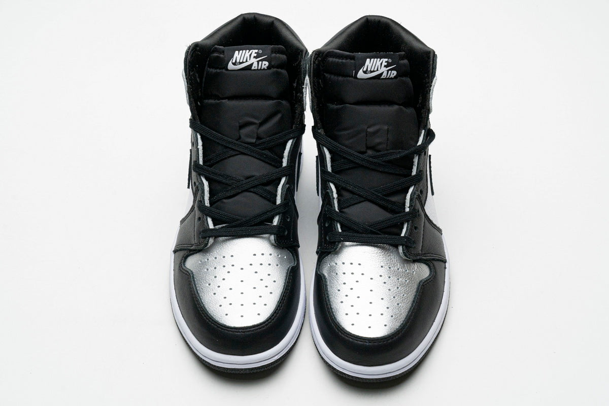 Jordan 1 Retro High Silver Toe - Icy Clothes Ro