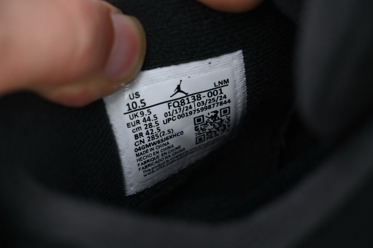 Jordan 4 Retro White Thunder