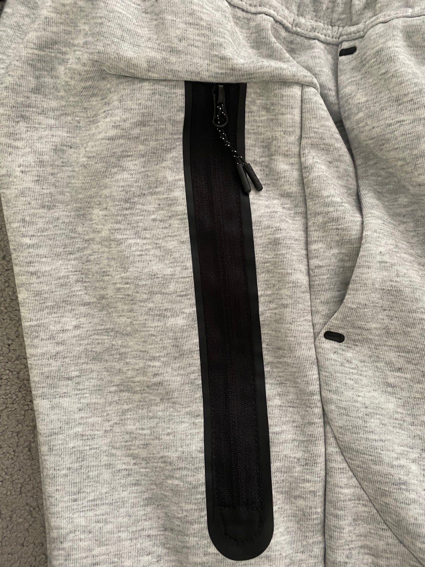 Nike Tech Fleece Grey - Icy Clothes Ro