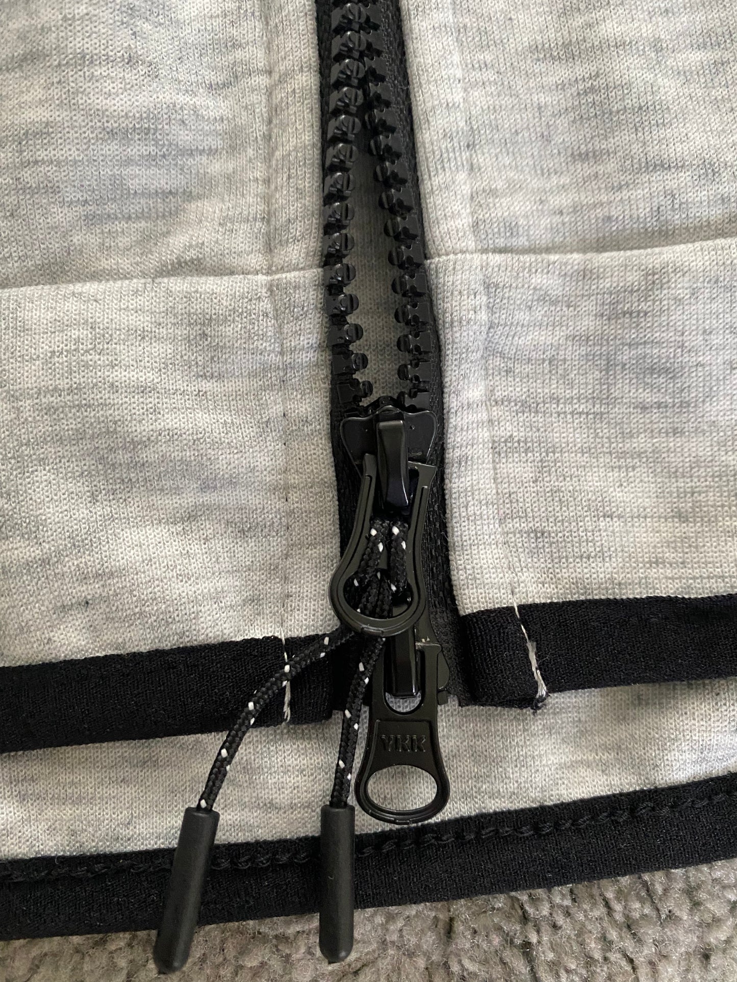 Nike Tech Fleece Grey - Icy Clothes Ro