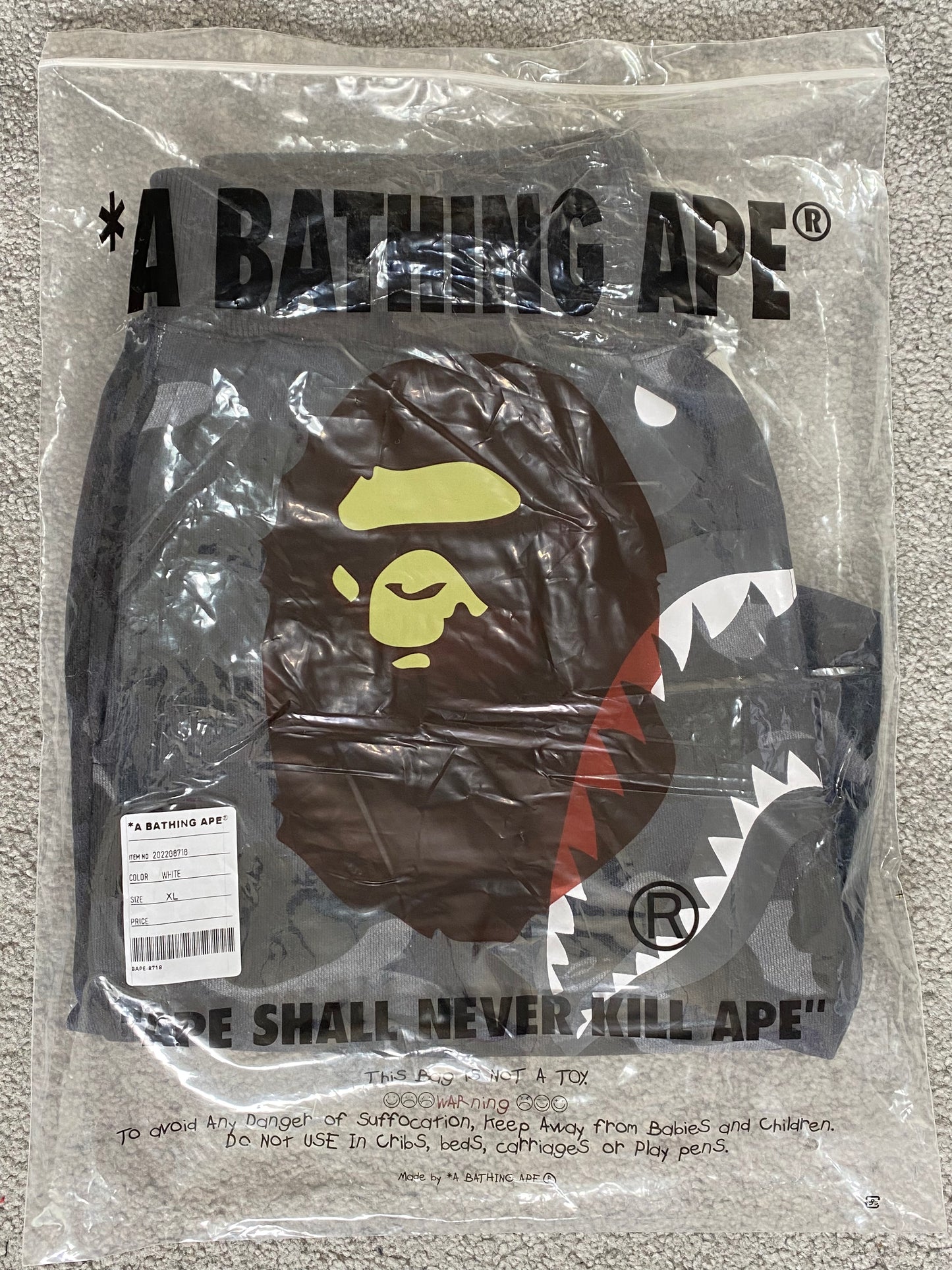 BAPE Black/White Split Camo Shorts - Icy Clothes Ro