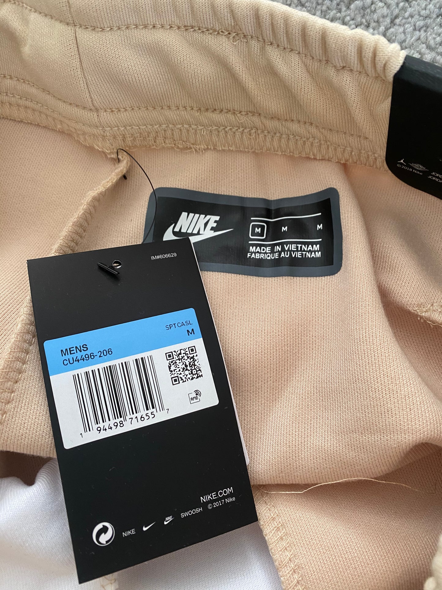 Nike Tech Fleece Cream/White - Icy Clothes Ro