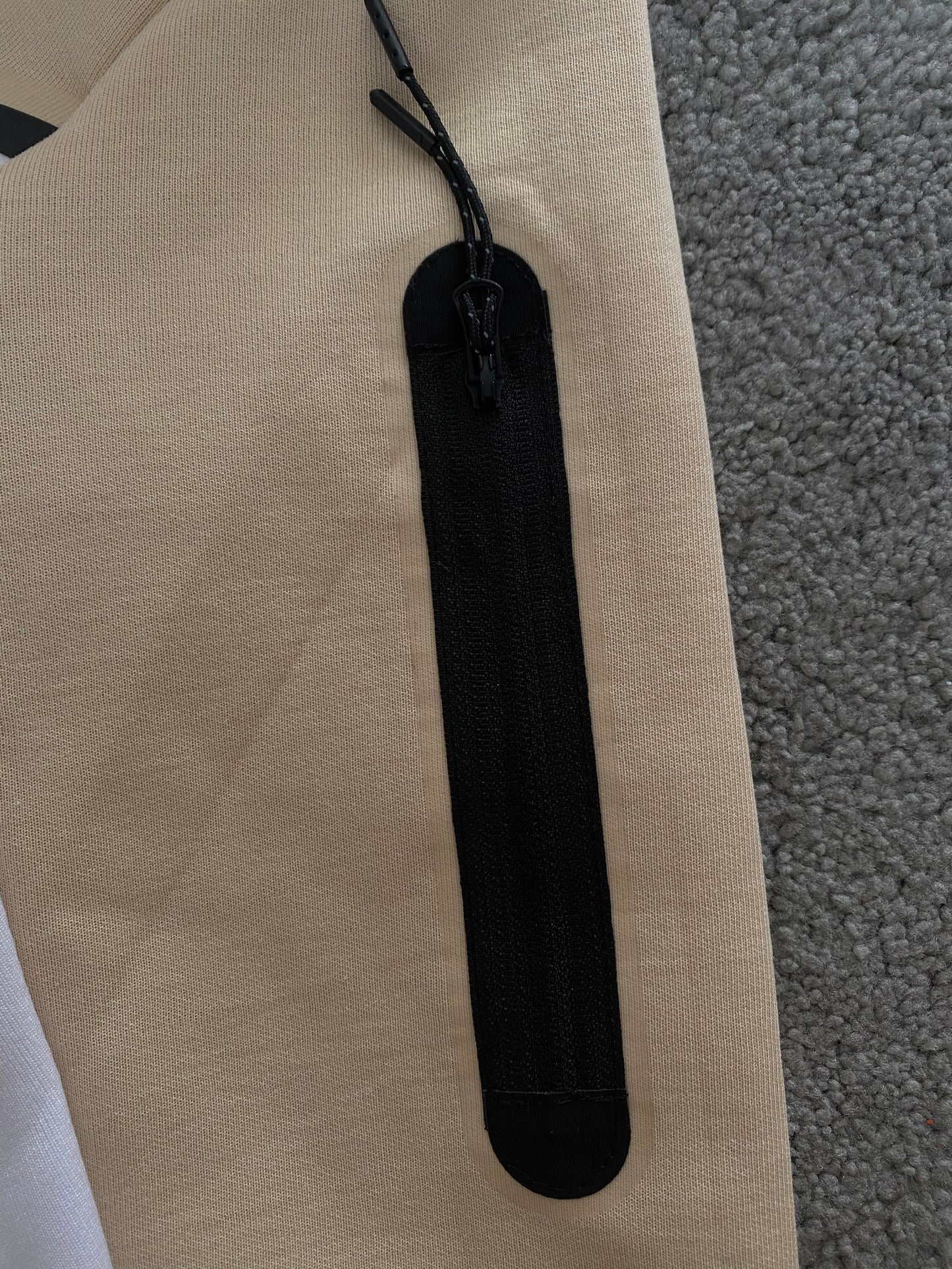 Nike Tech Fleece Cream/White - Icy Clothes Ro