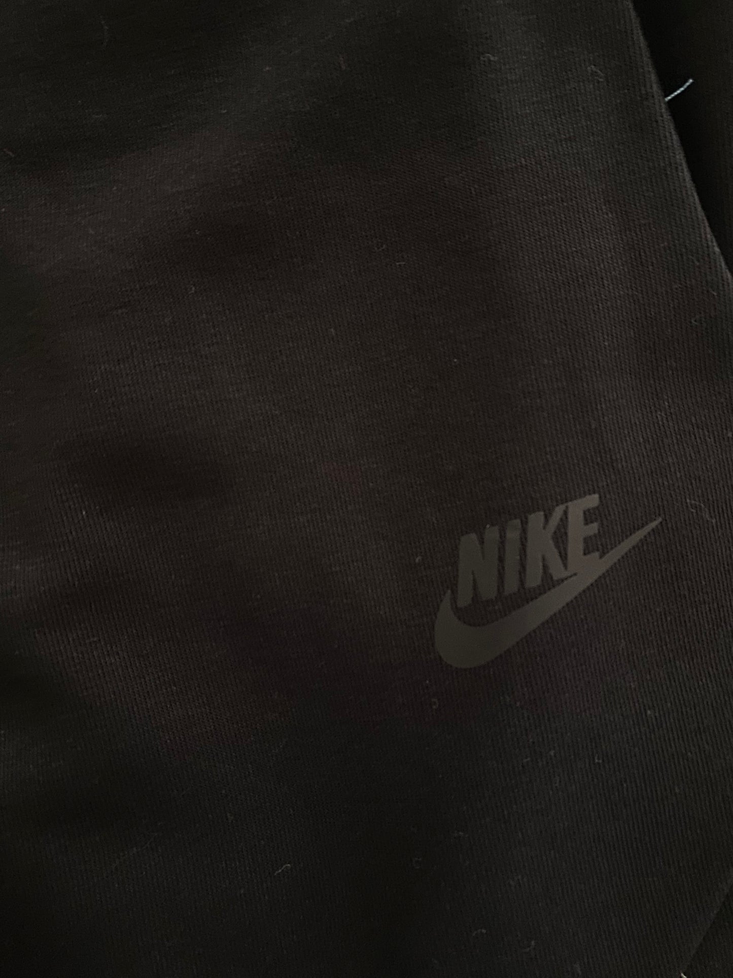 Nike Tech Fleece Black - Icy Clothes Ro
