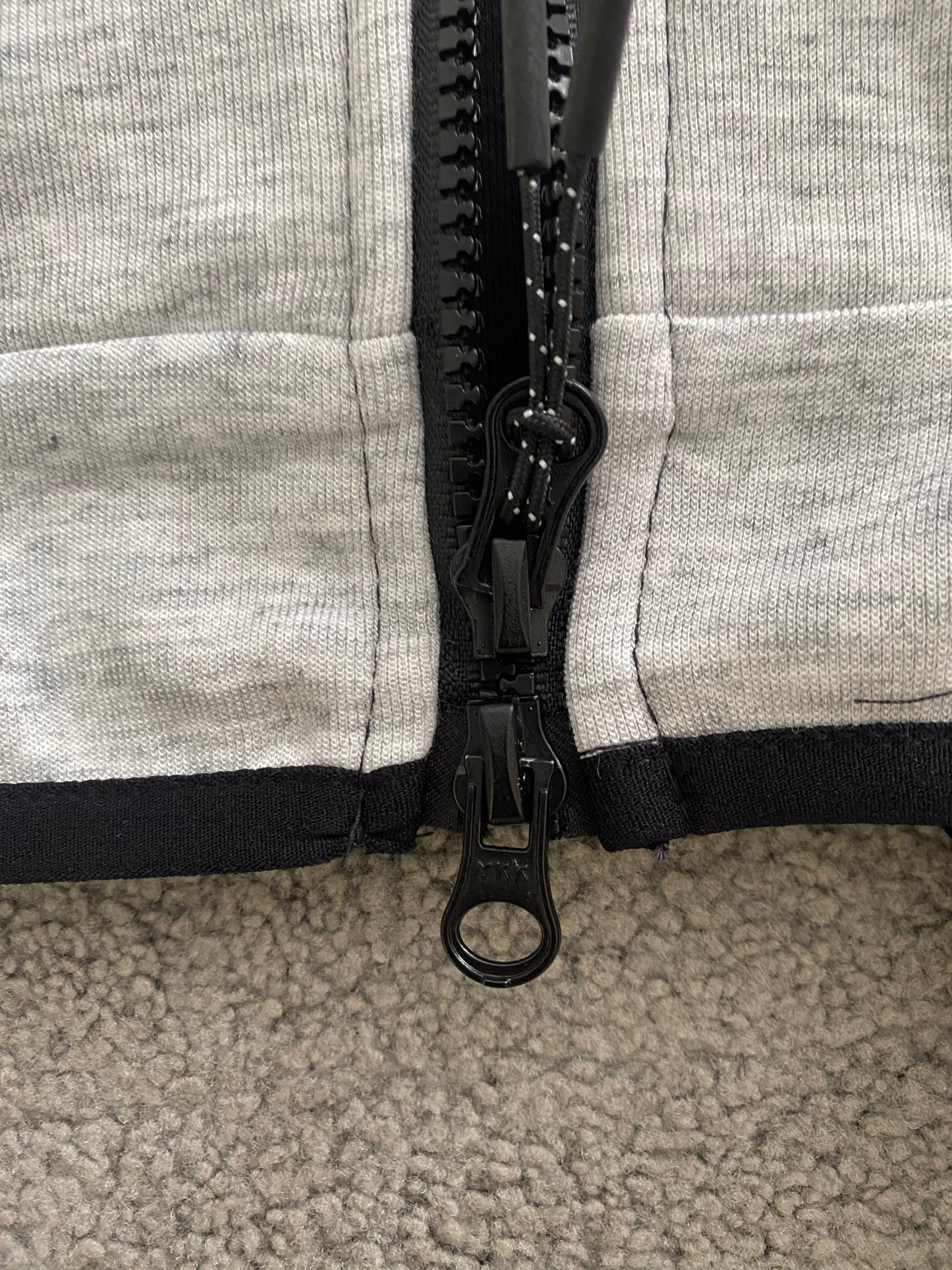 Nike Tech Fleece Grey/Black - Icy Clothes Ro