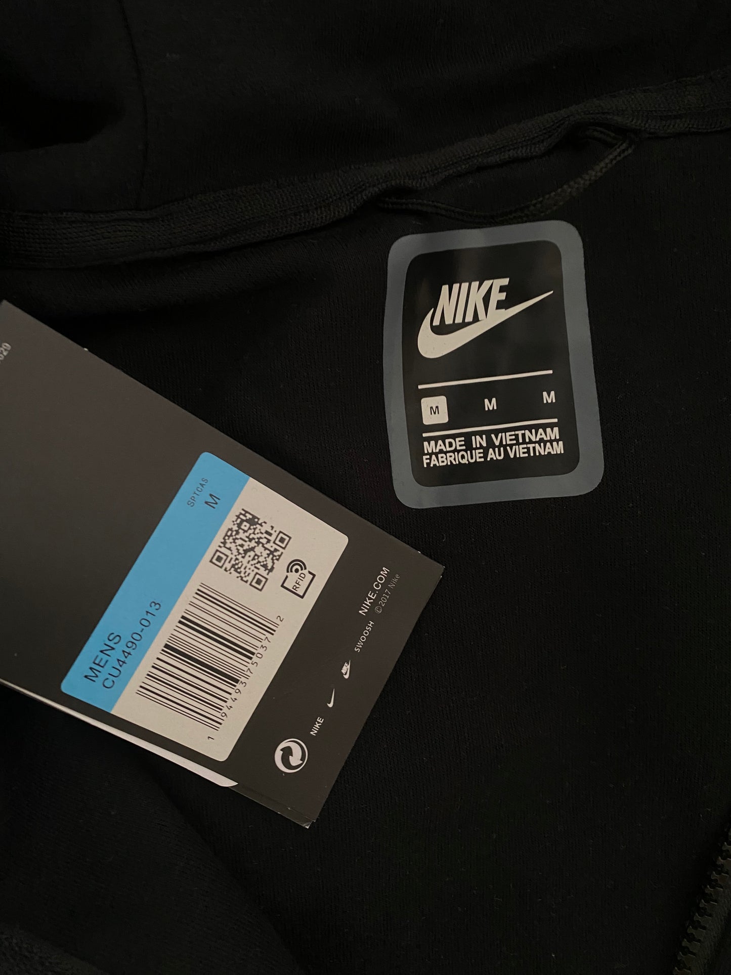 Nike Tech Fleece Grey/Black - Icy Clothes Ro