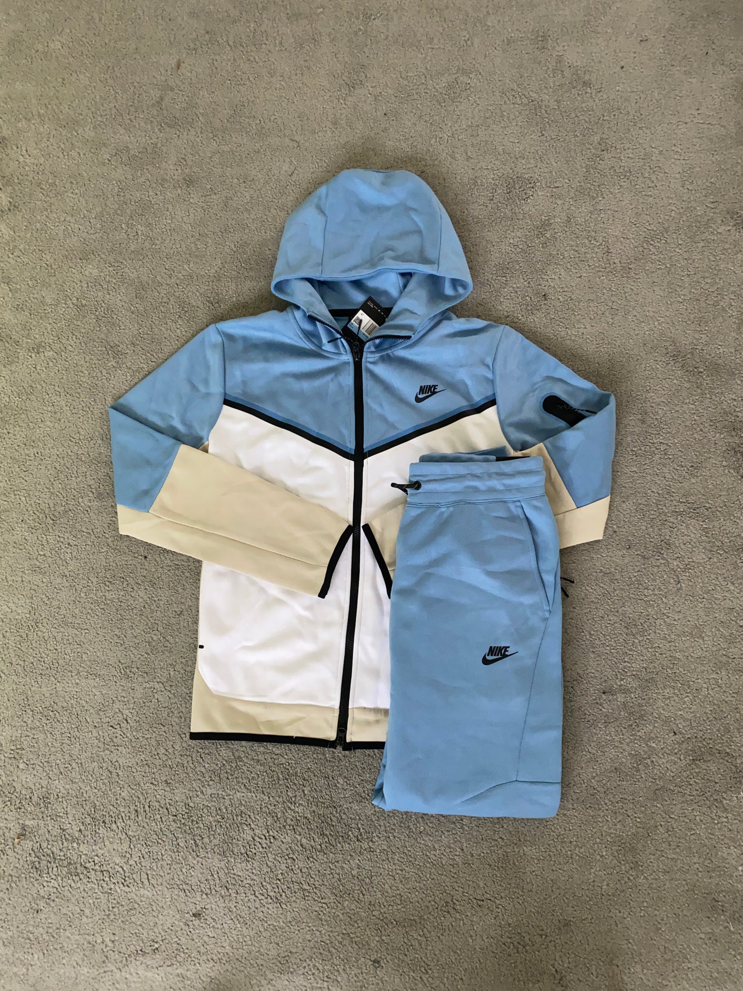 Nike Tech Fleece Blue/White - Icy Clothes Ro