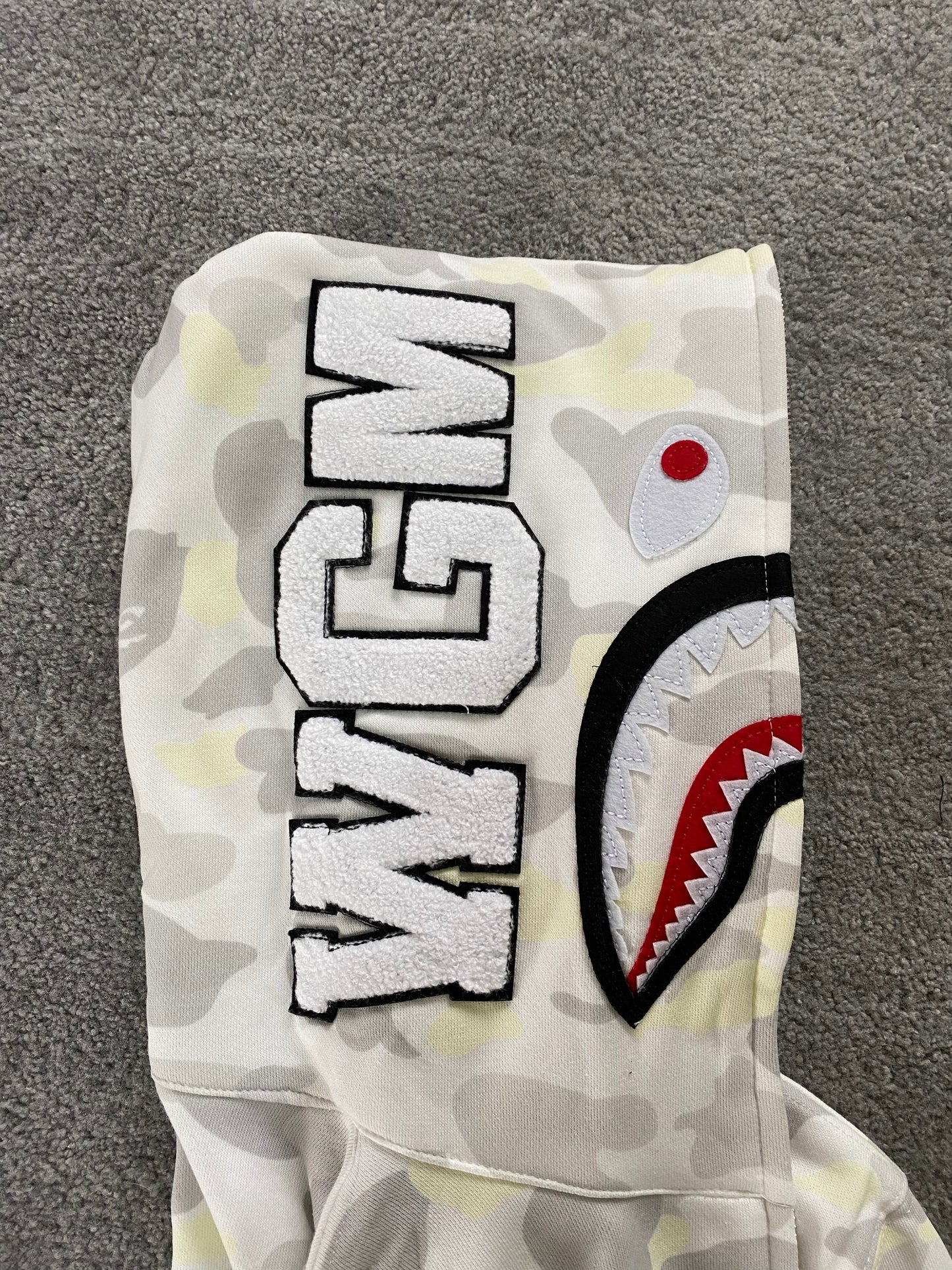 BAPE White Camo Glow In The Dark Hoodie - Icy Clothes Ro