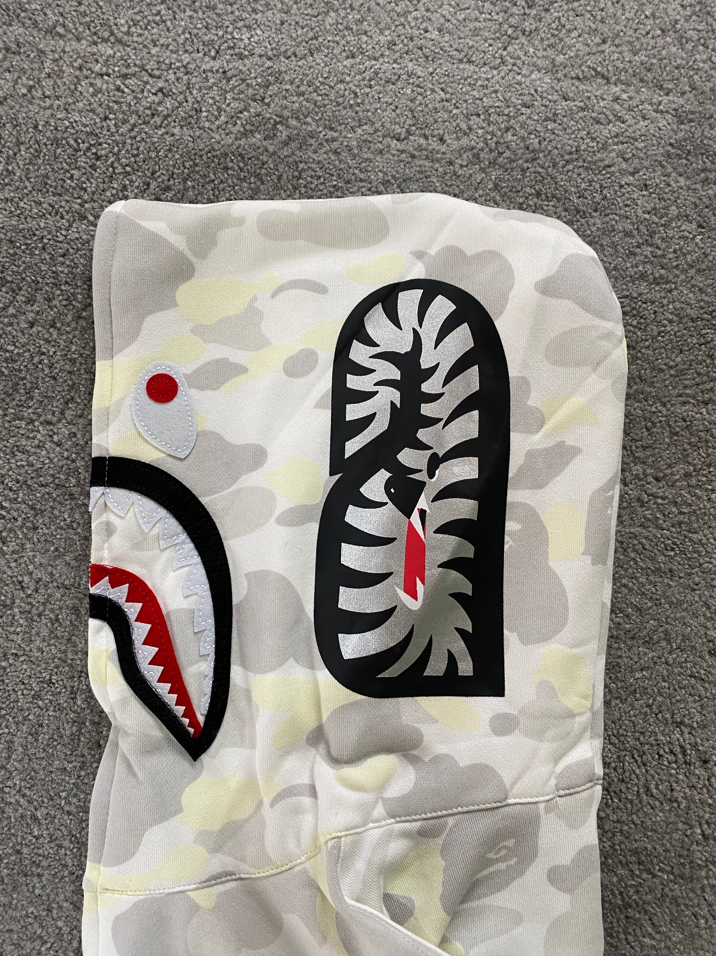 BAPE White Camo Glow In The Dark Hoodie - Icy Clothes Ro